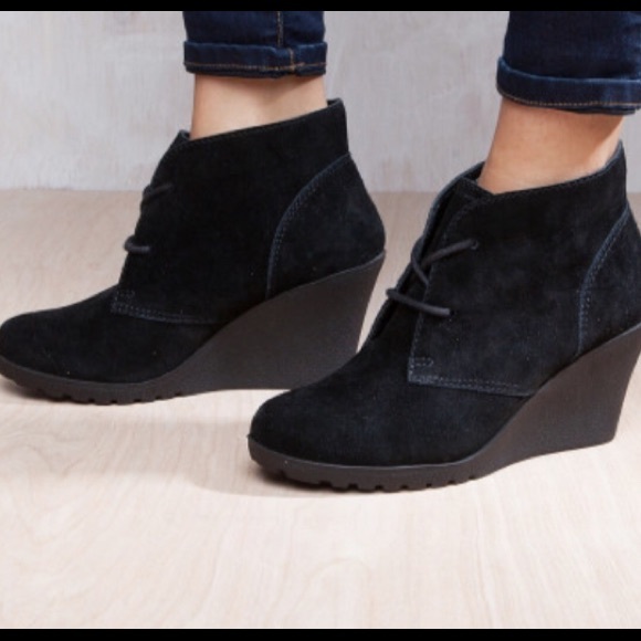 White Mountain Icon Booties! 🔥 - Picture 1 of 5